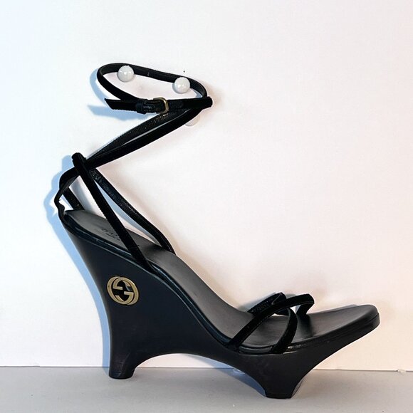 Gucci By Tom Ford 1996 Black Velvet Platform Wedge Wooden  Logo Heels Sz 8 - Picture 1 of 16